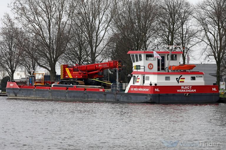 ship photo