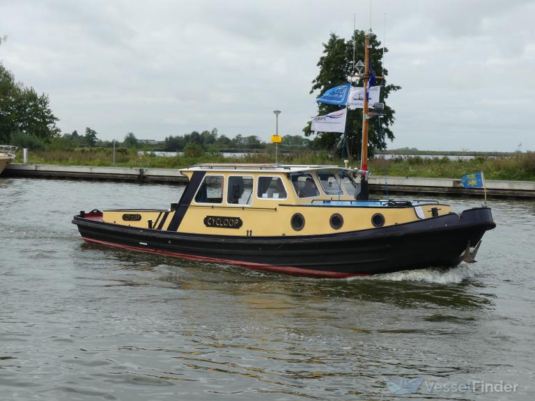 ship photo