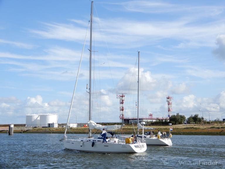 ship photo