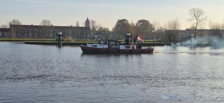 TOM, Tug - Details and current position - MMSI 244308707 - VesselFinder