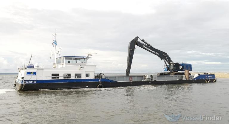 ship photo