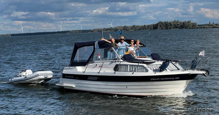 BEAU MONDE III photo