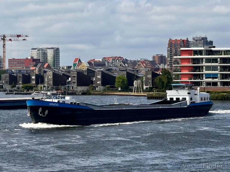 ship photo
