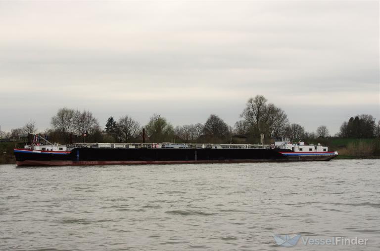 AVIA EXPRESS, Tanker - Details and current position - MMSI 244386625 -  VesselFinder