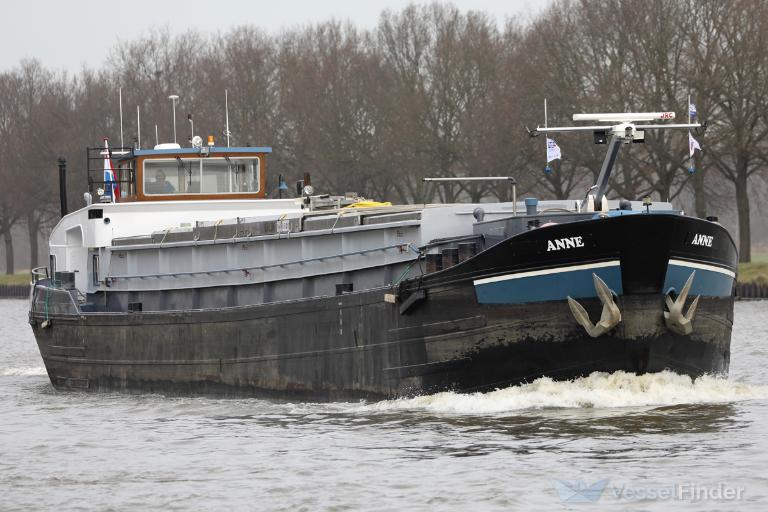 ship photo