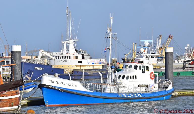 ship photo