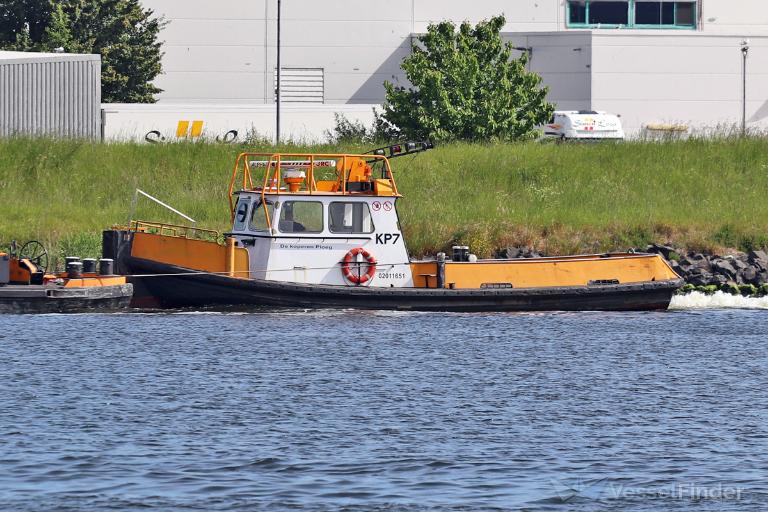 ship photo