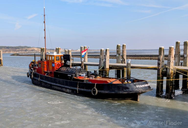 ship photo