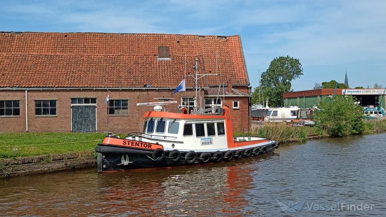 ship photo