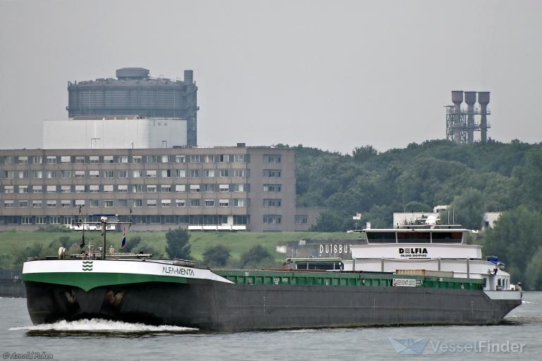 ship photo