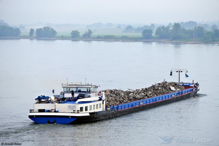 ship photo