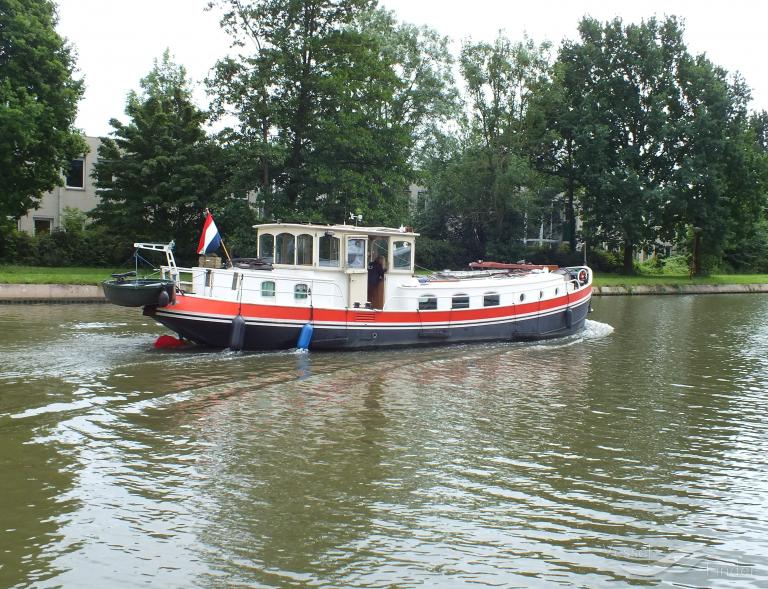 ship photo