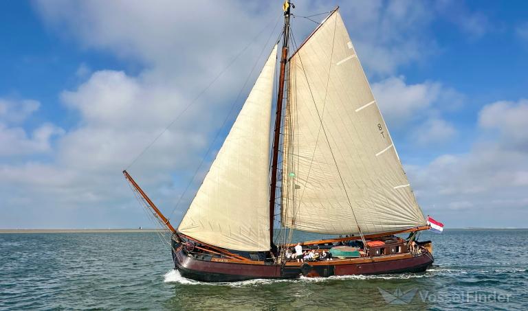 ship photo