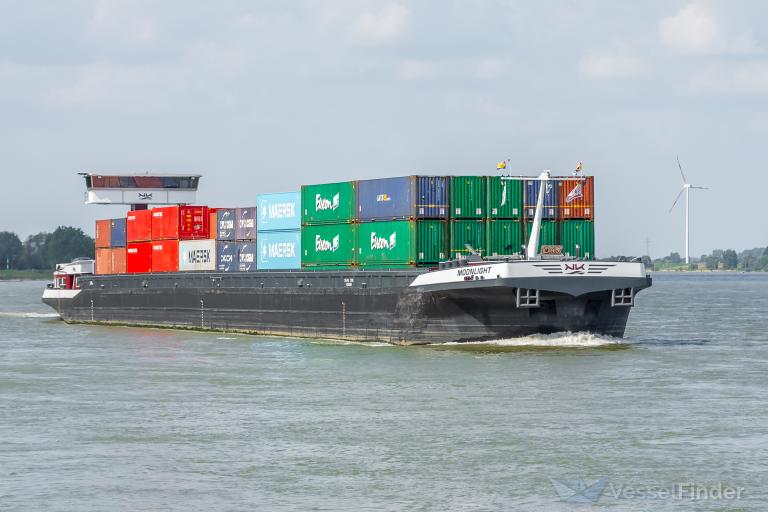 ship photo