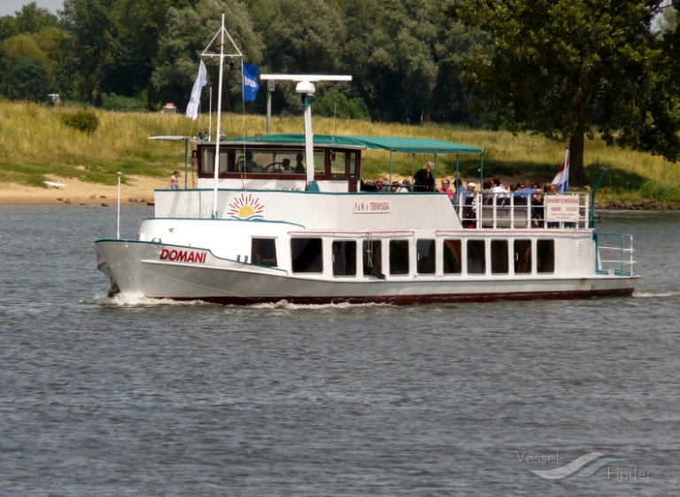 ship photo