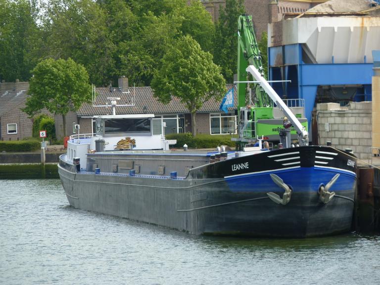 ship photo