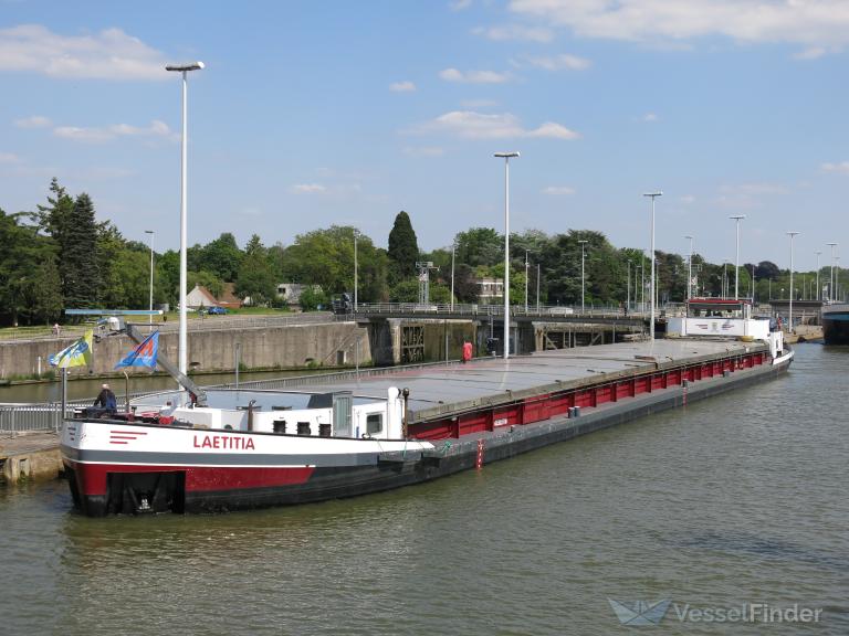 ship photo