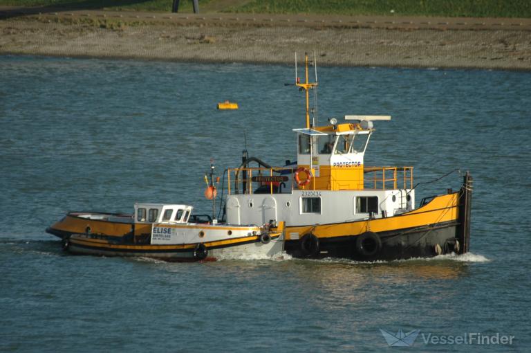 ship photo