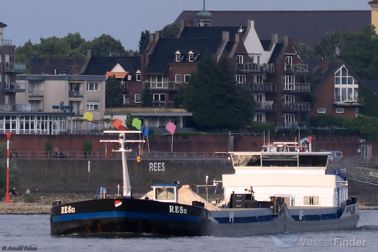 ship photo
