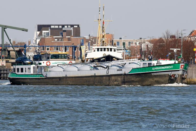 ship photo