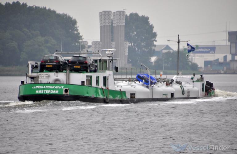 ship photo