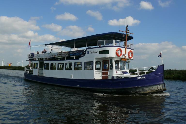 ship photo