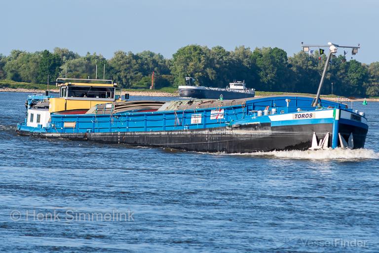 ship photo