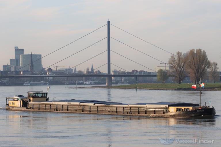 ship photo