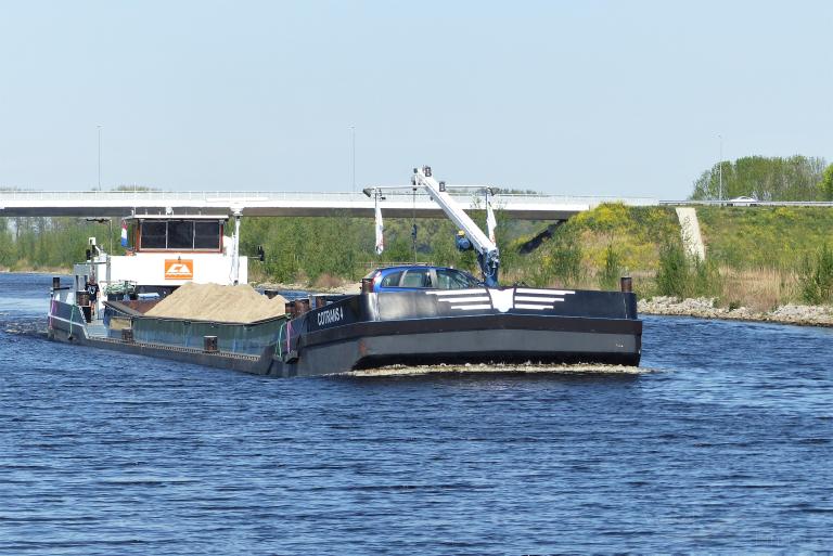 ship photo