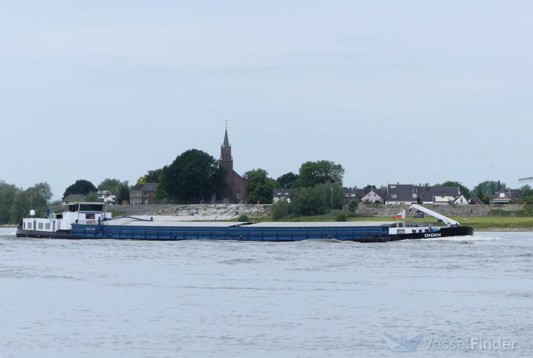 ship photo