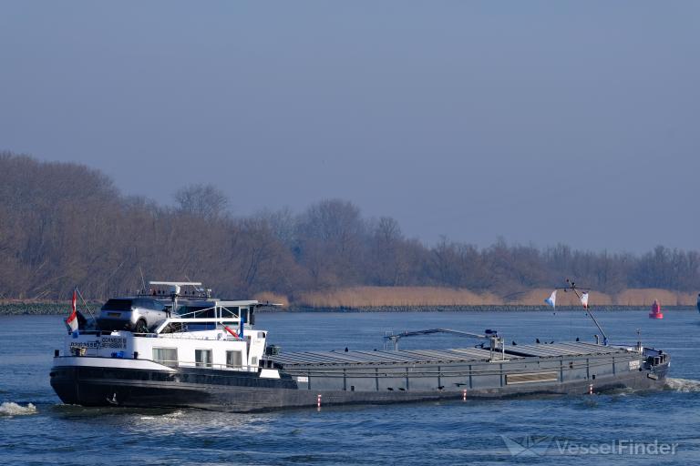 ship photo by Henk Jungerius