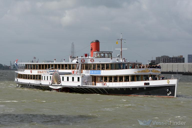ship photo