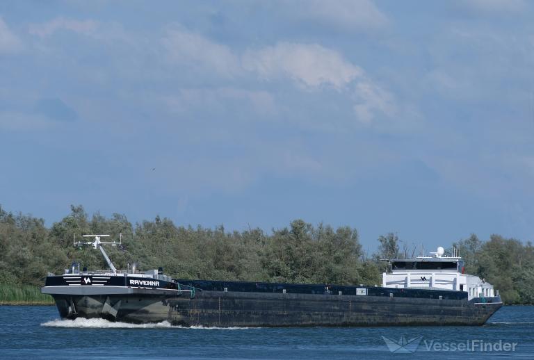 ship photo