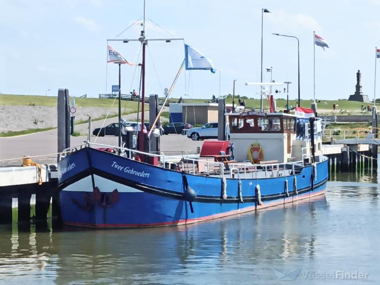 TWEE GEBROEDERS photo