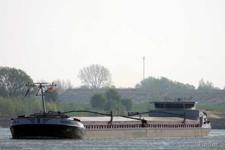 ship photo