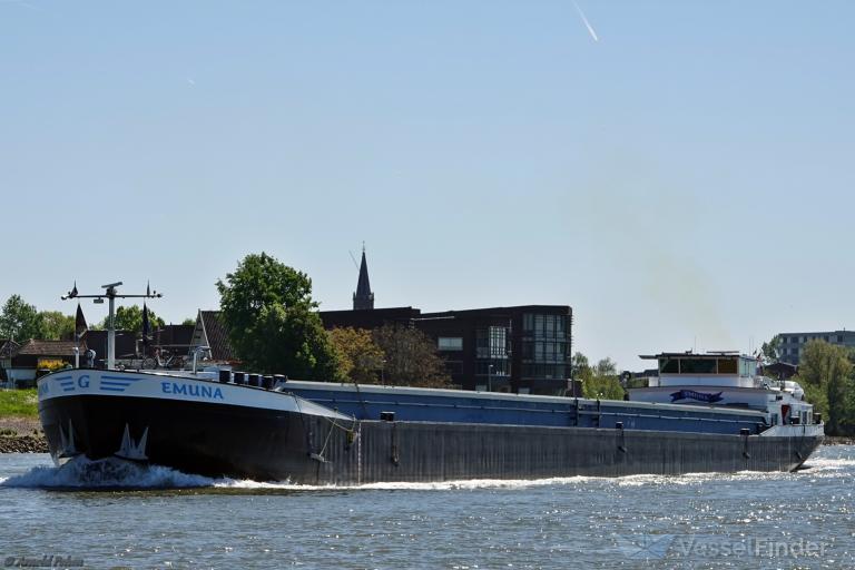 ship photo