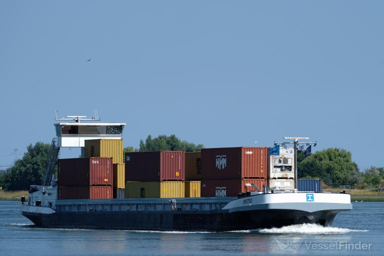 ship photo