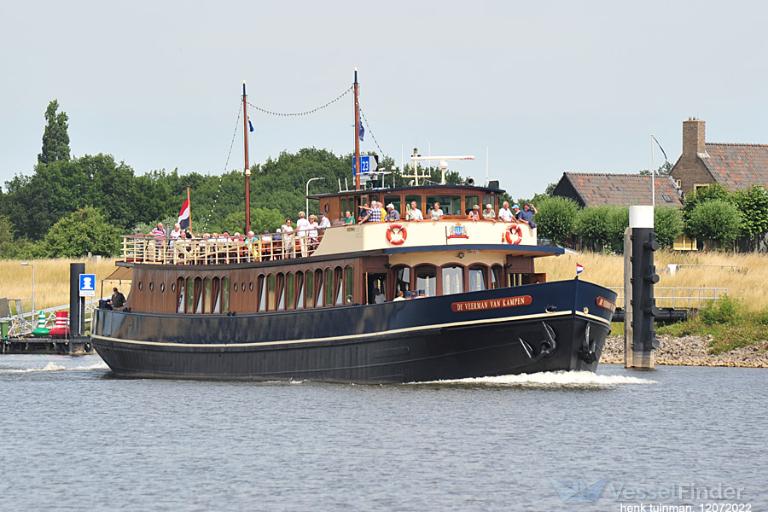 VEERMAN VAN KAMPEN, Passenger ship - Details and current position ...