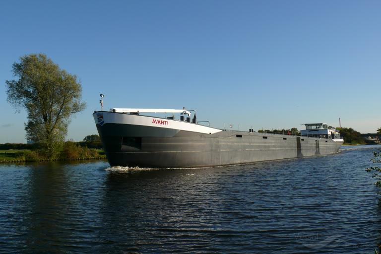 ship photo