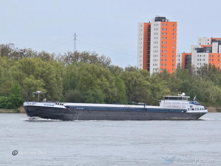 ship photo