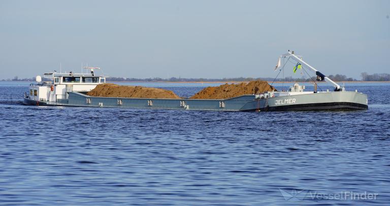 ship photo