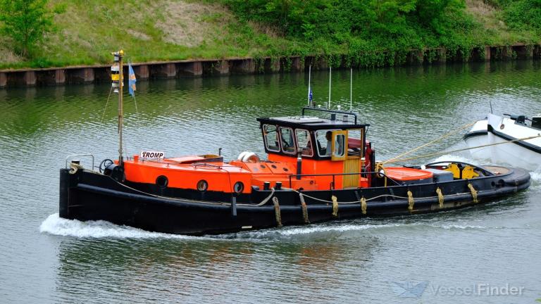 ship photo