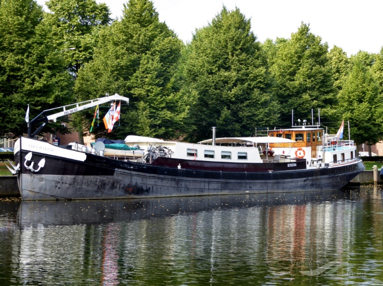 ship photo