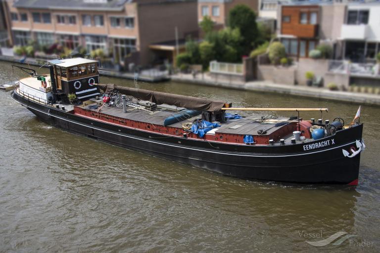 EENDRACHT X photo