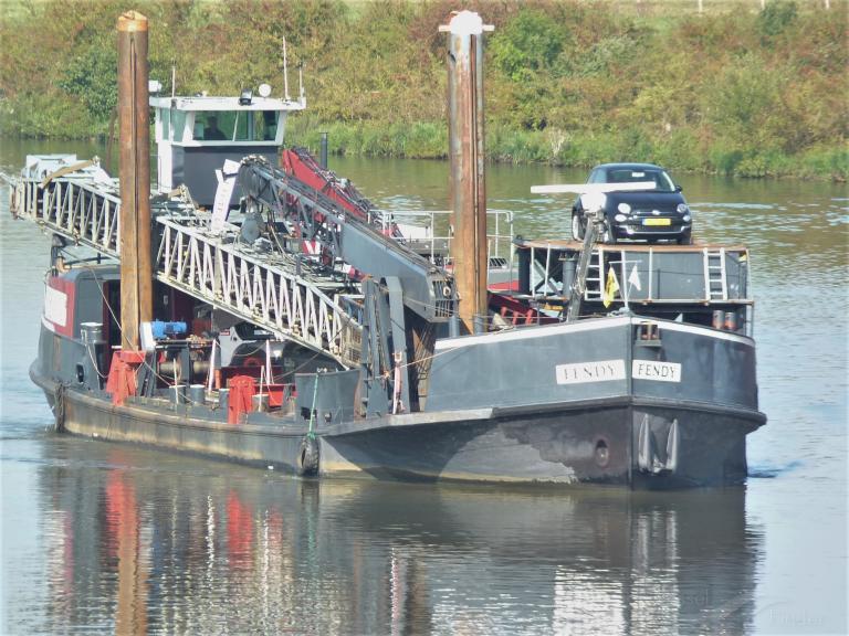 ship photo