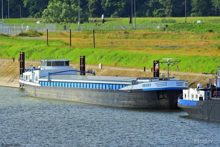VECHT, Cargo ship - Details and current position - ENI 02324805, MMSI ...