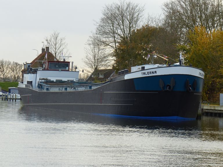 ship photo