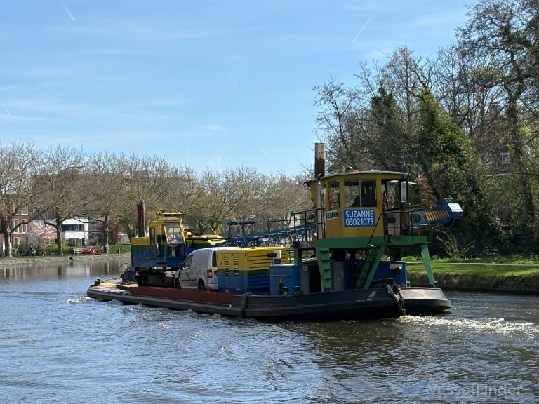 SUZANNE, Dredging or UW ops - Details and current position - ENI ...