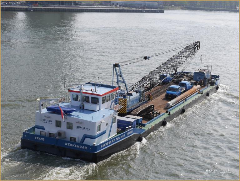 ship photo