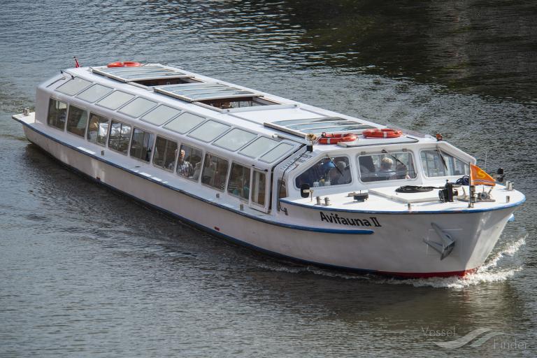 ship photo